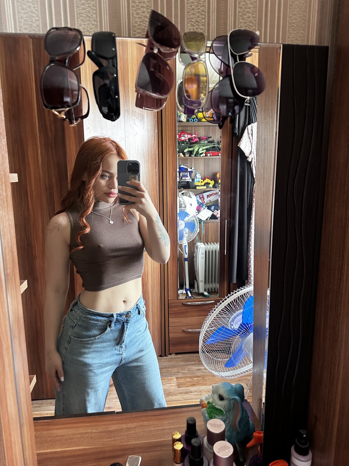 Discover Trending Posts by Top Webcam Models | superchatlive