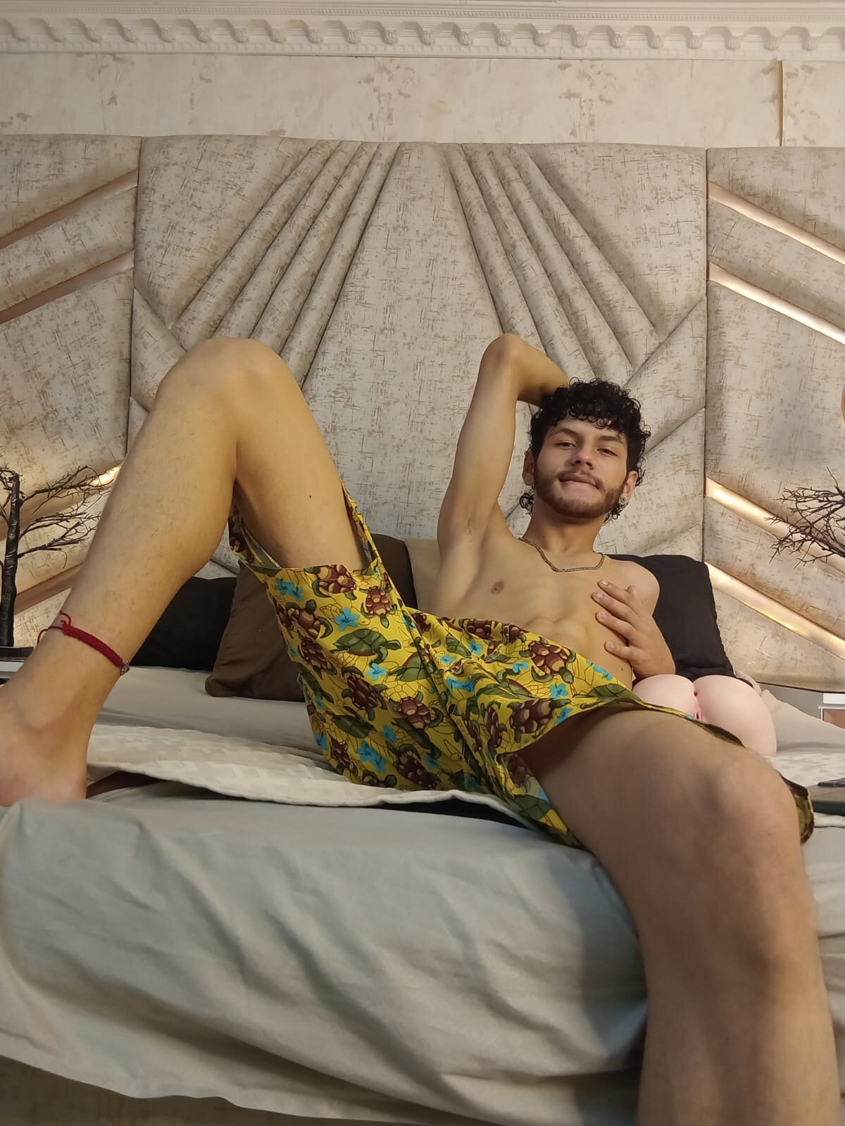 LuckySammer-এর ট্রেন্ডিং  5140টি ছবি