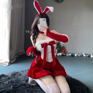 Nancy__99 What outfit for Christmas? hmm~ Pic 2