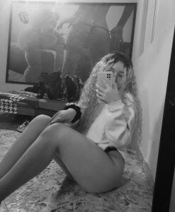 mydreamgirl18 Public Pic 3