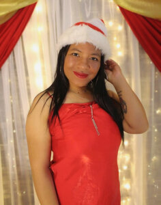 Isis_Casas I am not the ornament, but I am what your little tree was missing. Pic 6