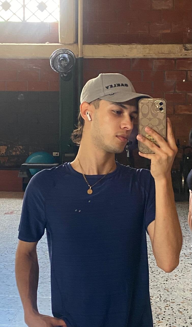 Foto  4271 de Alexxus_Smith – em alta