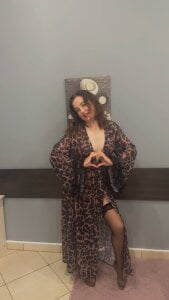 Kira_Adler today I'm a cat Pic