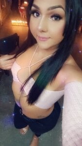 VickyGill_ Public 사진 5