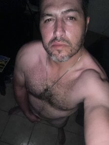 ezrah23 Public Pic 2