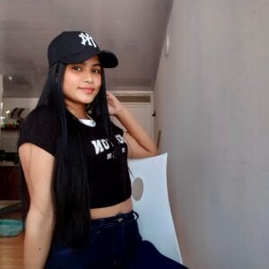 Violet_Collins1 Public Pic