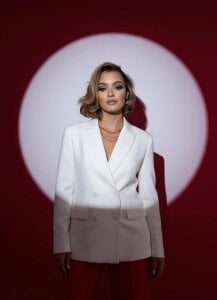 Public de SinLuna_  2 Imagens