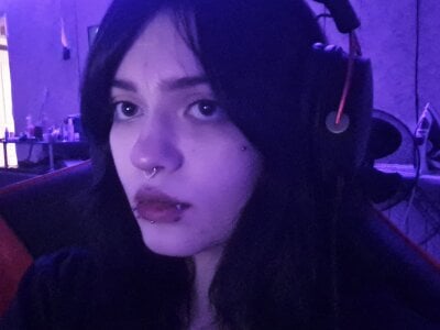 EmmaDarkk Public Pic 3