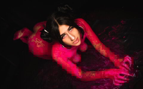 Natasha_Nassty_ Public Pic 4