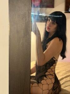 laurem-pauletteMy curves can't be explained... they're to be enjoyed 🍑🔥 Bild 2