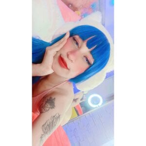 EmmaWilder Gamer girl 👾🤖 Pic 3