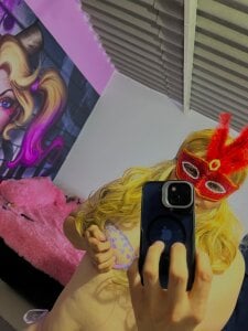 Stephany_29 Look at me Pic 3