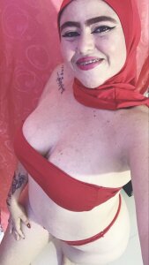 MarianFadel Do you like what you see? Then imagine what you don't see. 😈🔥 Pic 2