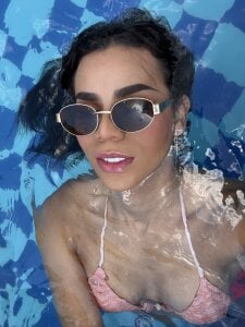 orianasweet_1 Swimming pool Hình