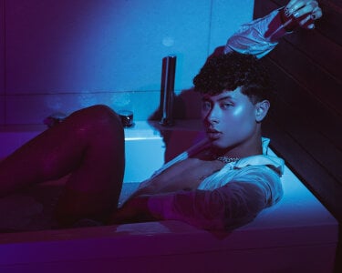 Noah_dupont_ In the Glow 🩵💜✨ Εικόνα