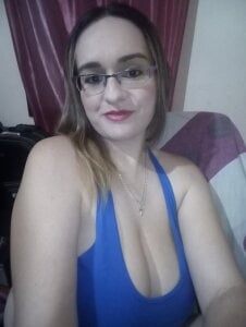 ginaboobs Public Pic 3