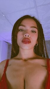 NayaScarlet horny зображення 2