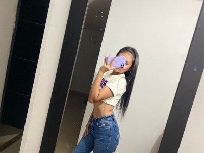 Natashax_Hot Public Pic 4