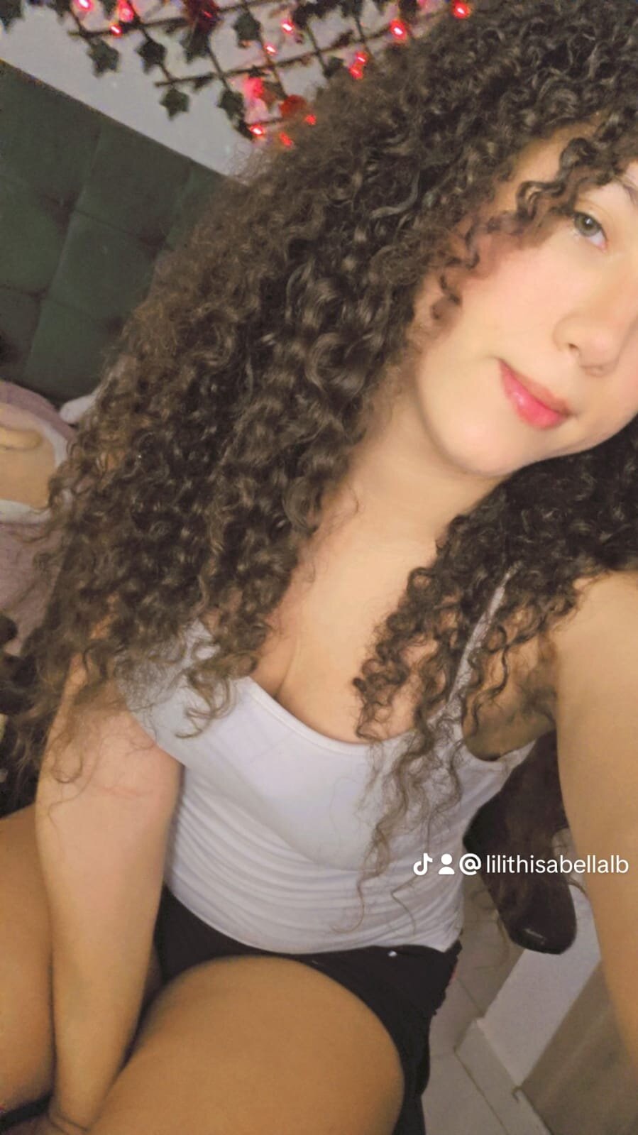 Aleera_Walton Foto en Tendencia 235