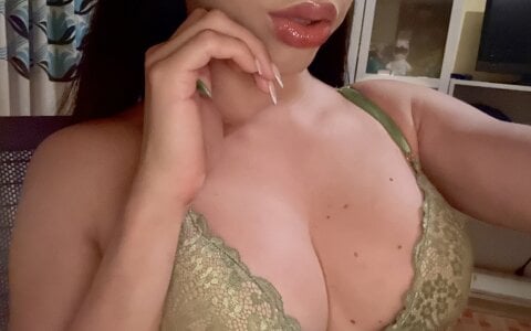 Carlita_cute Your favorite girl Pic 2