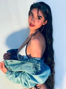 Camila_Reyess_