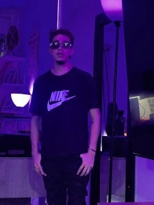 thin-straight Public Foto 4