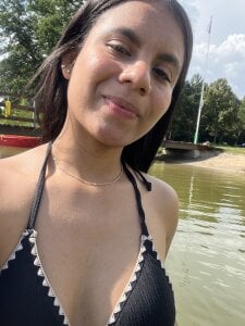 lineichun1708 🌊☀️🏖️🏝️👙 Pic 4