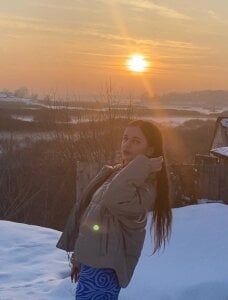 Alicia_Adammss Public Gambar