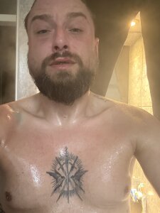 White-and-black Mee Pic 3