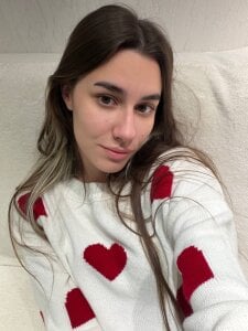 NilaBartkus in your favorite blouse🥰 Pic