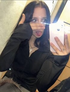 Eva_blo0m public 2 Pic