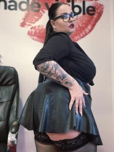 GeorgiaLeroxの♥️🖤In love with leather 🖤♥️の 3枚の写真