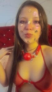 Danna-Rouse with red hehe Gambar 3