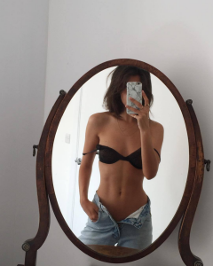 your_pookie00 Public Pic