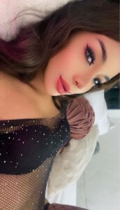 CharlotteMavis sexy face Pic 2