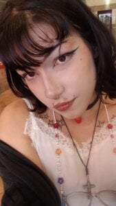 christina_vamp1 😏 A beautiful face that makes you fall without a single word. Pic 2