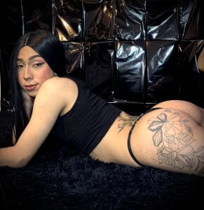 chaniesmith69x🔥 "I could be your favorite distraction." Bild 2