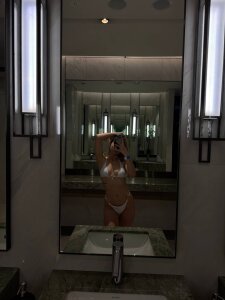 JessyRays a little bit of me Pic