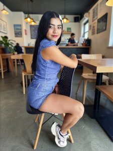 CristalLoren 👩 one afternoon drinking coffee ☕ Billede