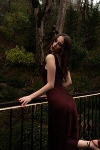 VickieKush My red dress Pic 2