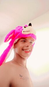 LatinsBoys18 Public Pic 4