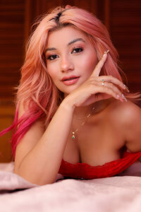 Emma_Thompsson loyal to me Pic 8