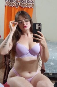 Emmacut Mi viernes con ustedes 💞 Pic 4