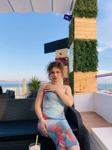 Wild2XXX Public Pic 7