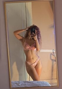 isabela__x EXOTIC GIRL Pic 2