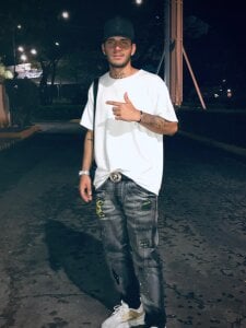 OurCinnamon MAX Pic 4