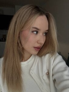 KristleKirst Public Pic 5