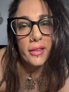 IvyBelle_MilfUK Playboy Pic