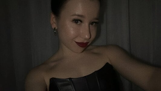 Michelle_Miles_ Public Pic 2