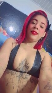 demon_stil_coupleのMelani WOWの枚の写真